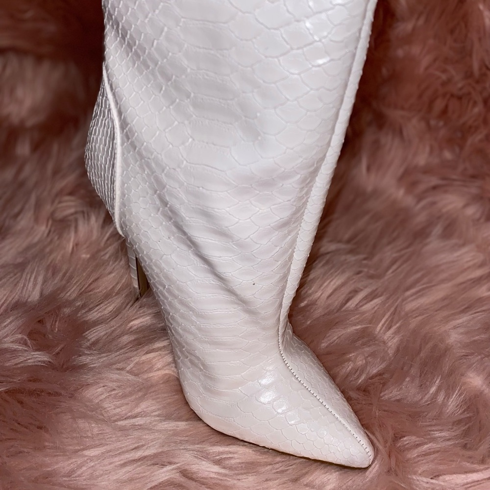 Thing high boots